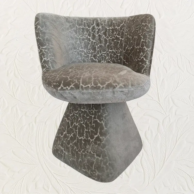lavish design chair