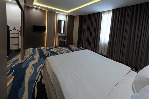 van royal hotel
